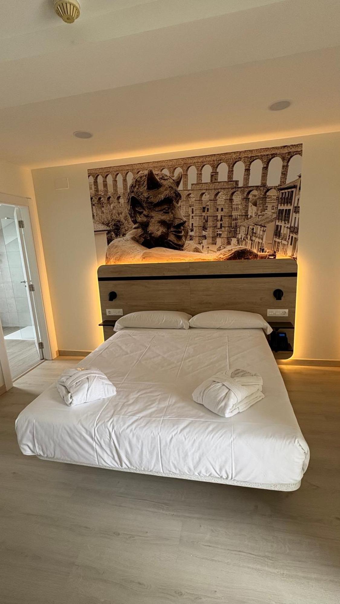 Hotel Ele Acueducto Σεγκόβια Εξωτερικό φωτογραφία