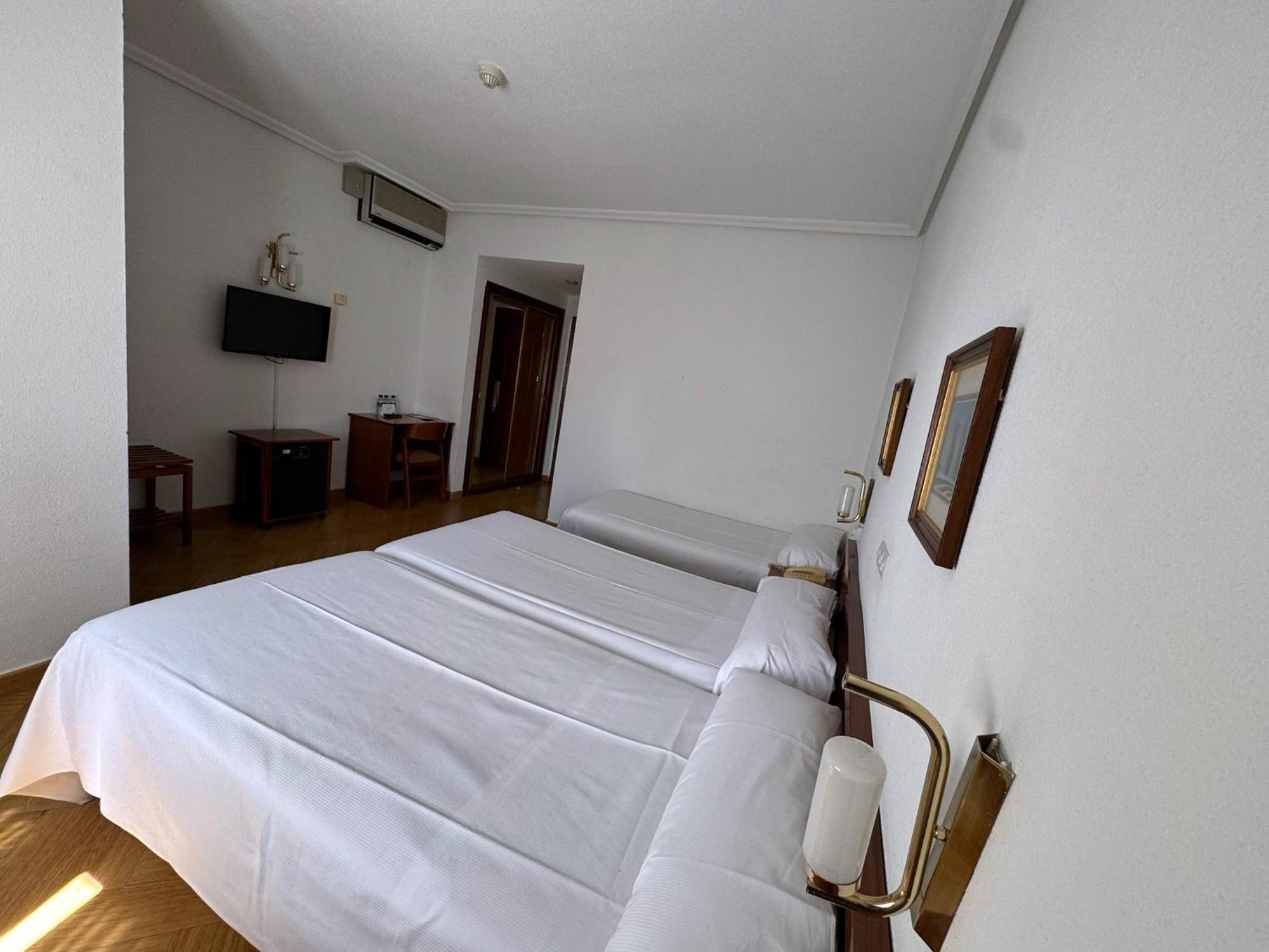 Hotel Ele Acueducto Σεγκόβια Εξωτερικό φωτογραφία